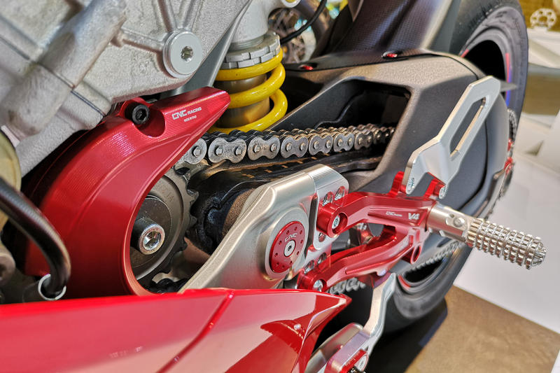 Panigale V4 - Sprocket Cover - Averys Motorcycles