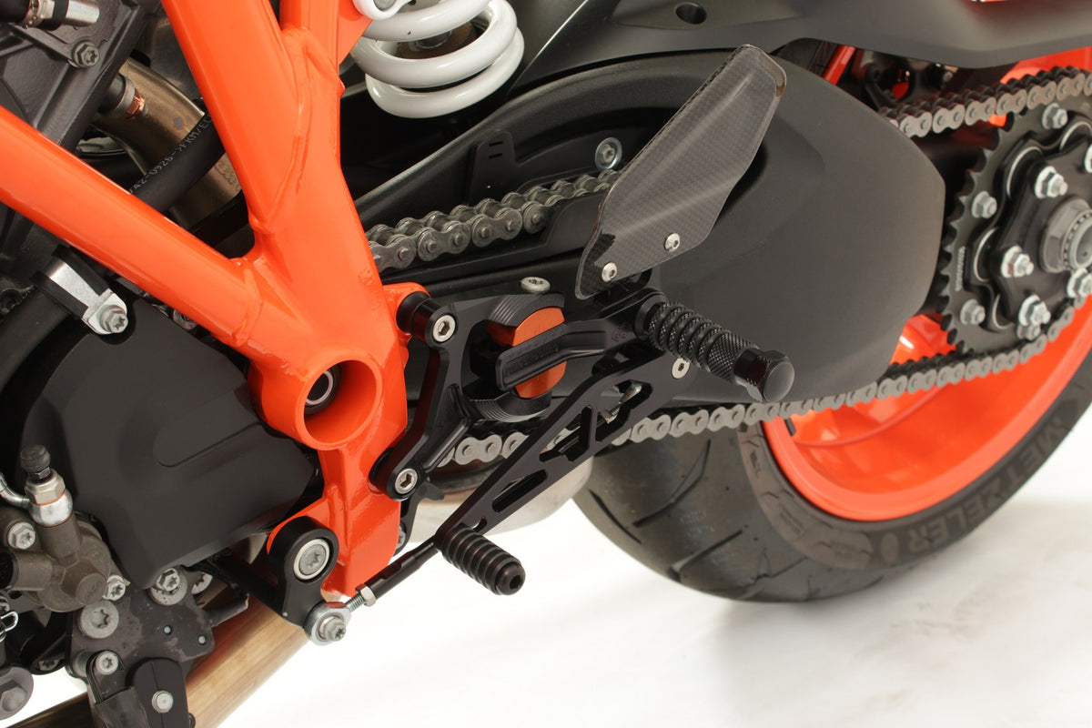 VCR Rearsets - Averys Motorcycles